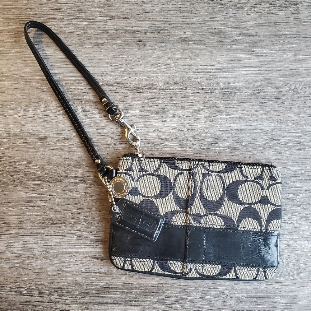 Coach Wristlet - Picture 1 of 6